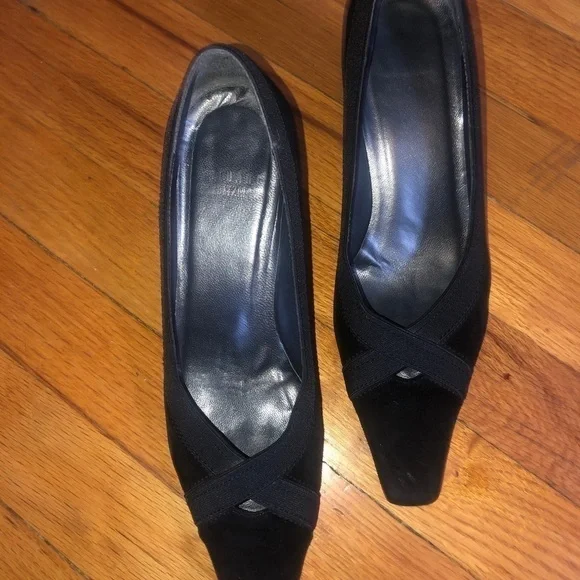 Stuart Weitzman Black Suede Russell Bromley Kitten Heels - Picture 12 of 14